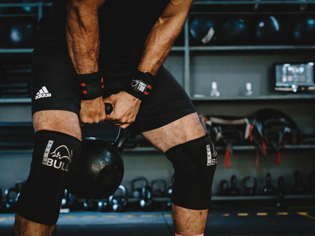 22 Best Kettlebell Leg Exercises for Stronger, Leaner Legs 