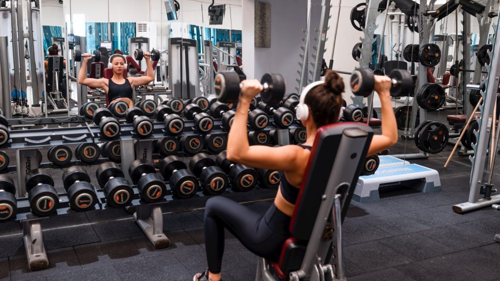 Seated Military Press: Proper Form, Muscles Worked & Benefits